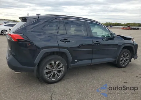 2022 Toyota Rav4 Xle Premium z USA, uszkodzony, nr VIN 4T3B6RFV6NU091082